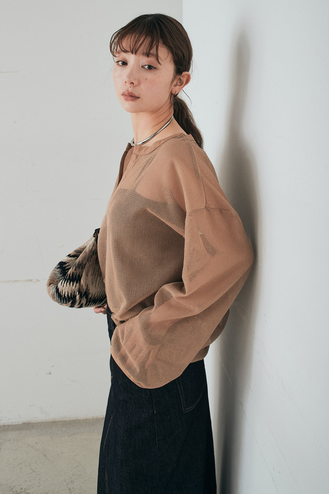 [SET]メッシュカットソースキッパープルオーバー+ウエストクロスデニムタイトスカート(2set)