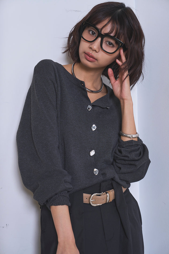 [SET]リサイクルポリニュアンス釦カーデ+ベルトループデザインハイウエストタックパンツ(2set)