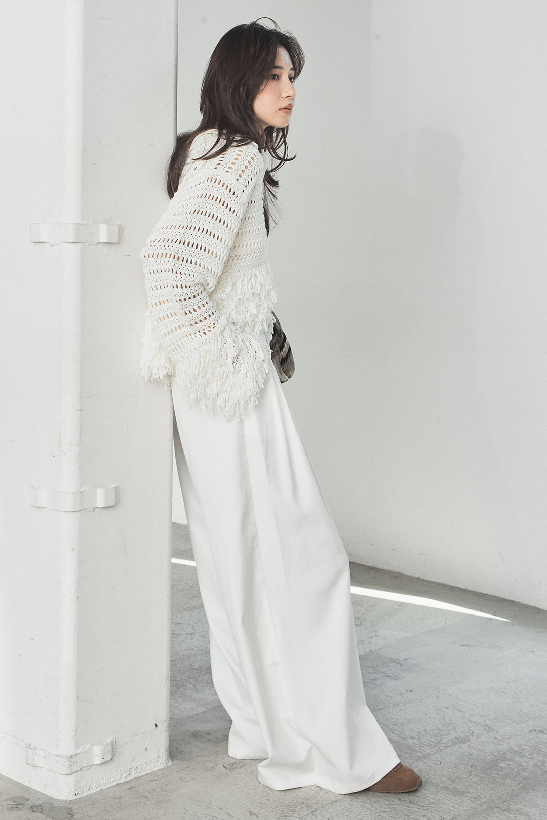 [SET]メッシュフリンジカーディガン+編みベルト付きウエストタックワイドパンツ(2set)