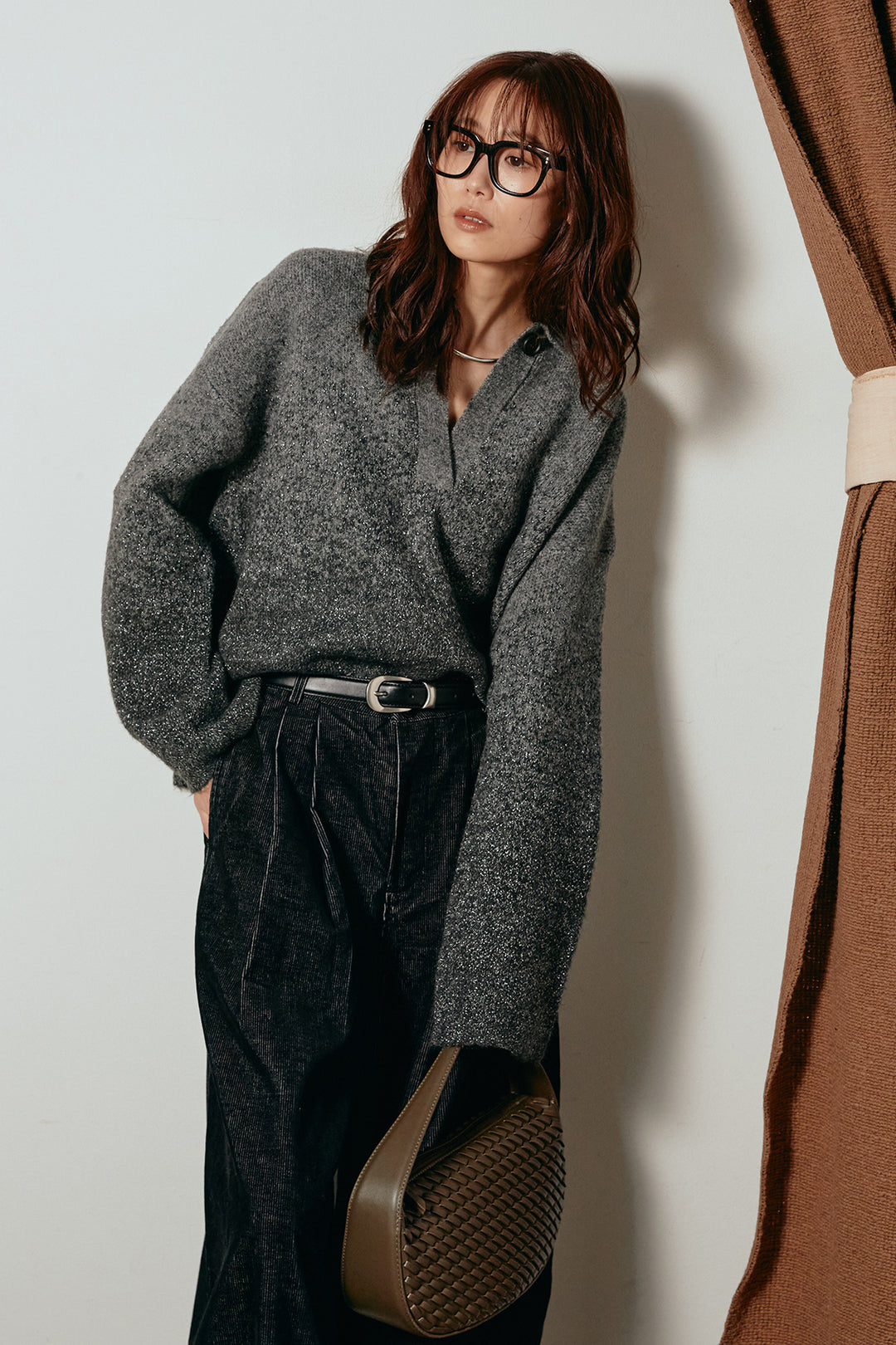 [SET]グラデーションラメニットキーネックプルオーバー+フロントタック入りコーデュロイパンツ(2set)