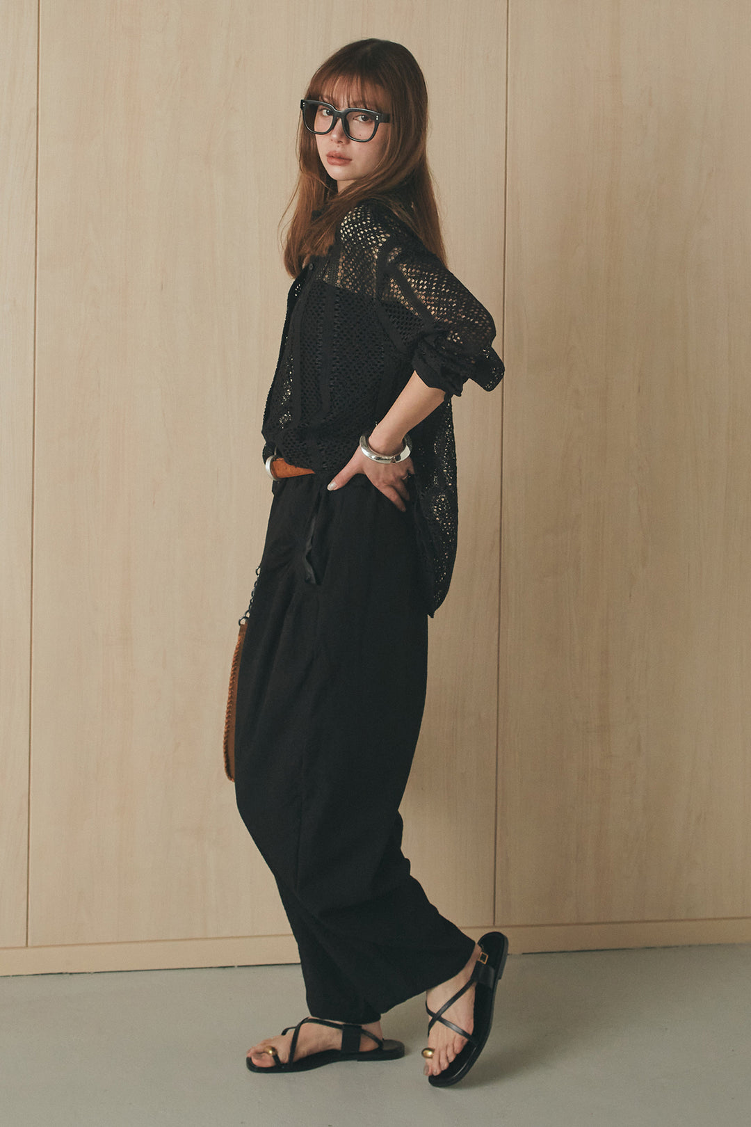 [SET]長袖襟付きレースシャツ+ポケットタックフォルムパンツ(2set)