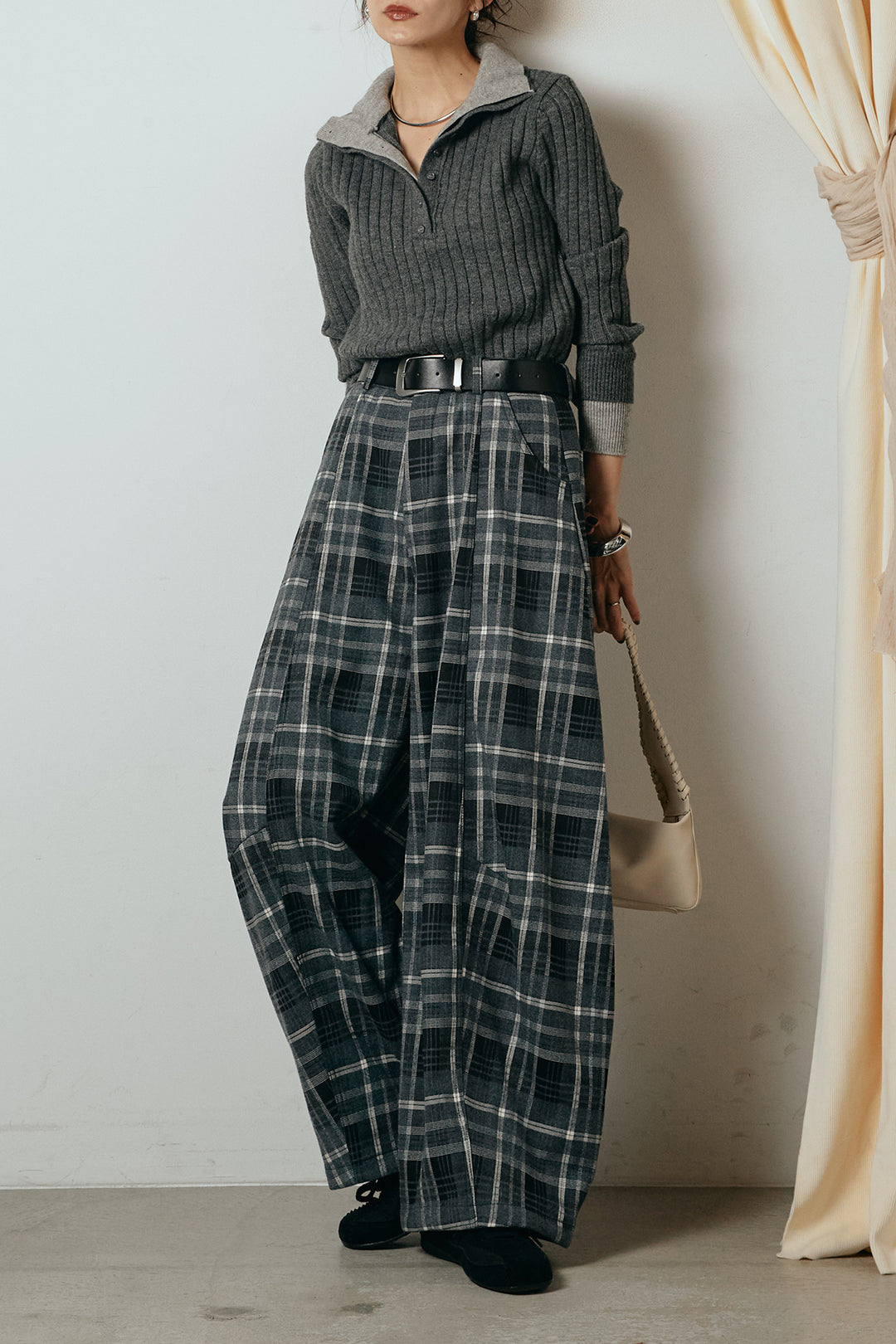 [SET]レイヤード風リブニットトップス+ベルト付きタータンチェックカーブワイドパンツ(2set)