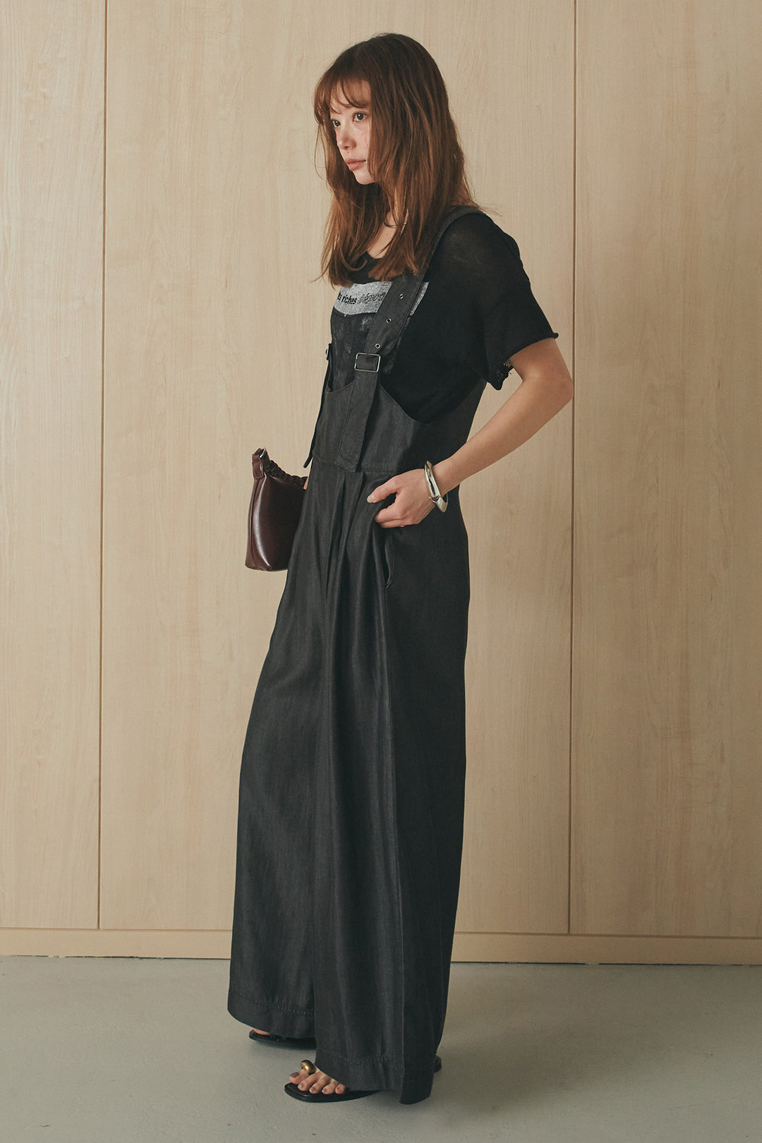 [SET]半袖モノトーングラフィックトップス+前後2WAYテンセルデニムサロペット(2set)