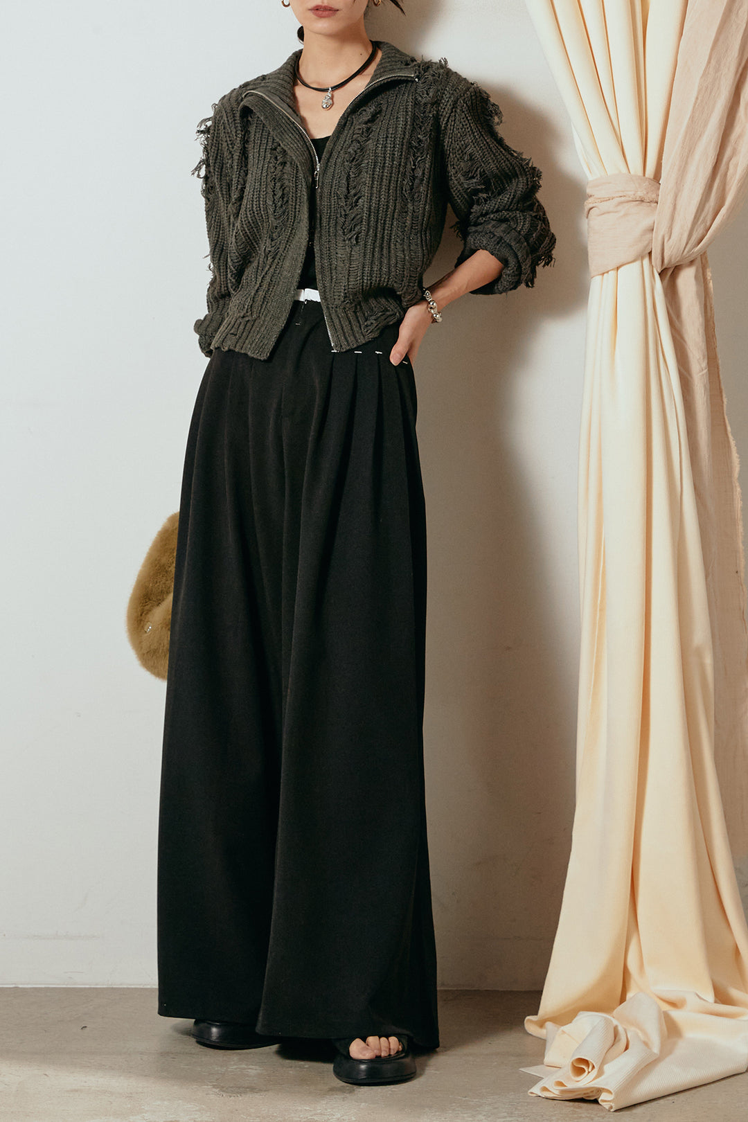 [SET]ハイネックフリンジジップニットトップス+ウエストステッチデザインワイドスラックス(2set)