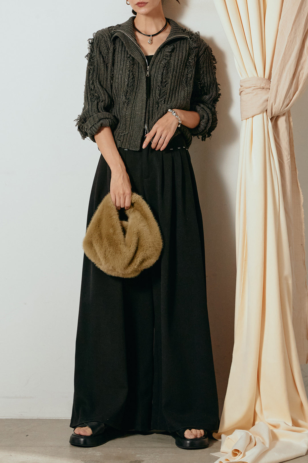 [SET]ハイネックフリンジジップニットトップス+ウエストステッチデザインワイドスラックス(2set)