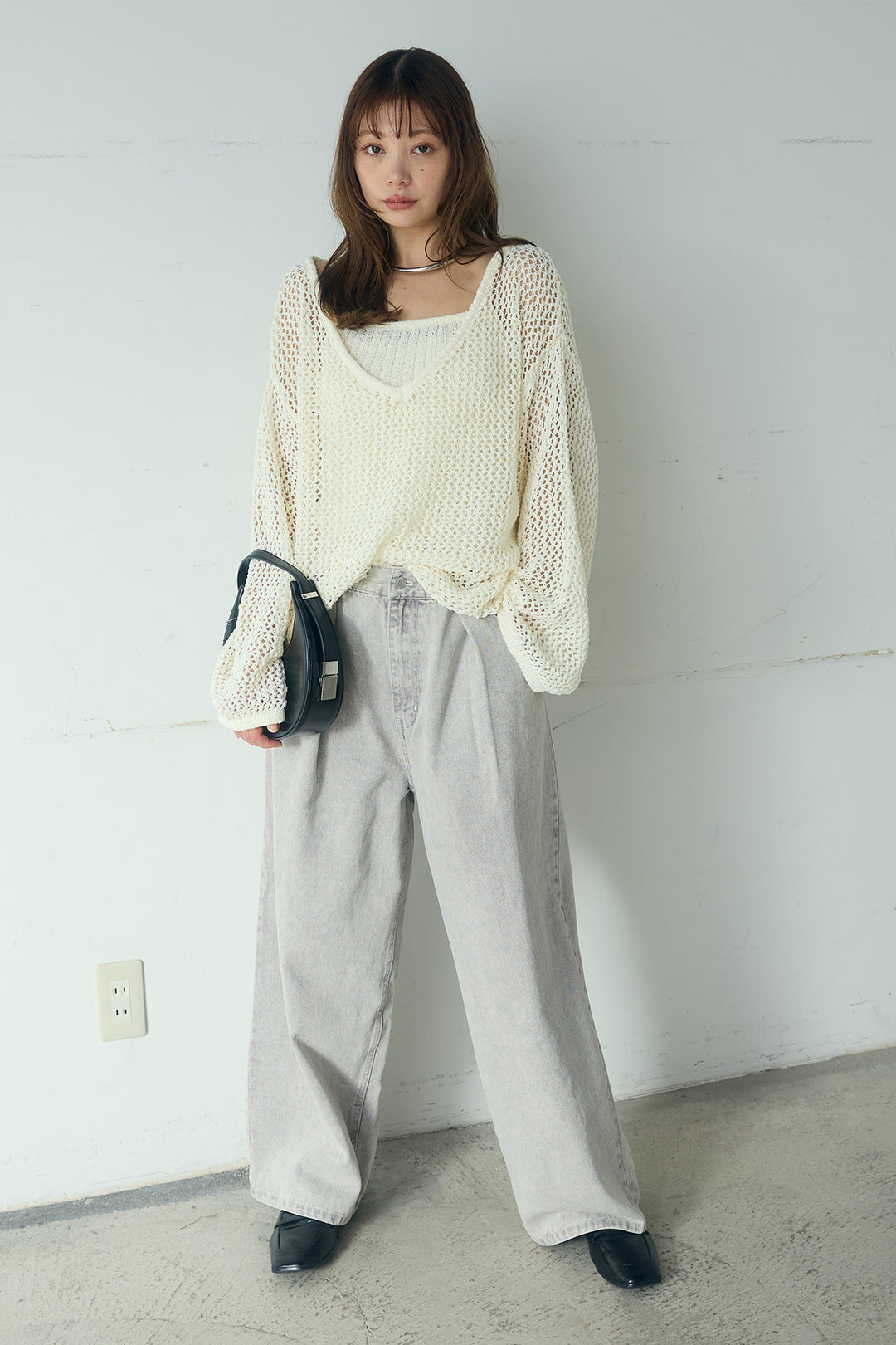 [SET]メッシュ編みビスチェセットVネックプルオーバー+カラーデニムタックカーブパンツ(2set)