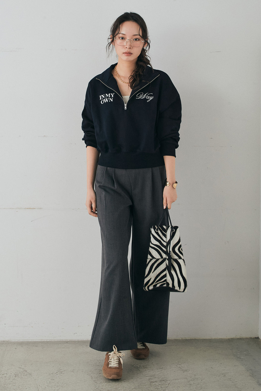 [SET]裏毛ロゴ刺繍ハーフZIPスウェット+斜めボタンタック入りスラックス(2set)