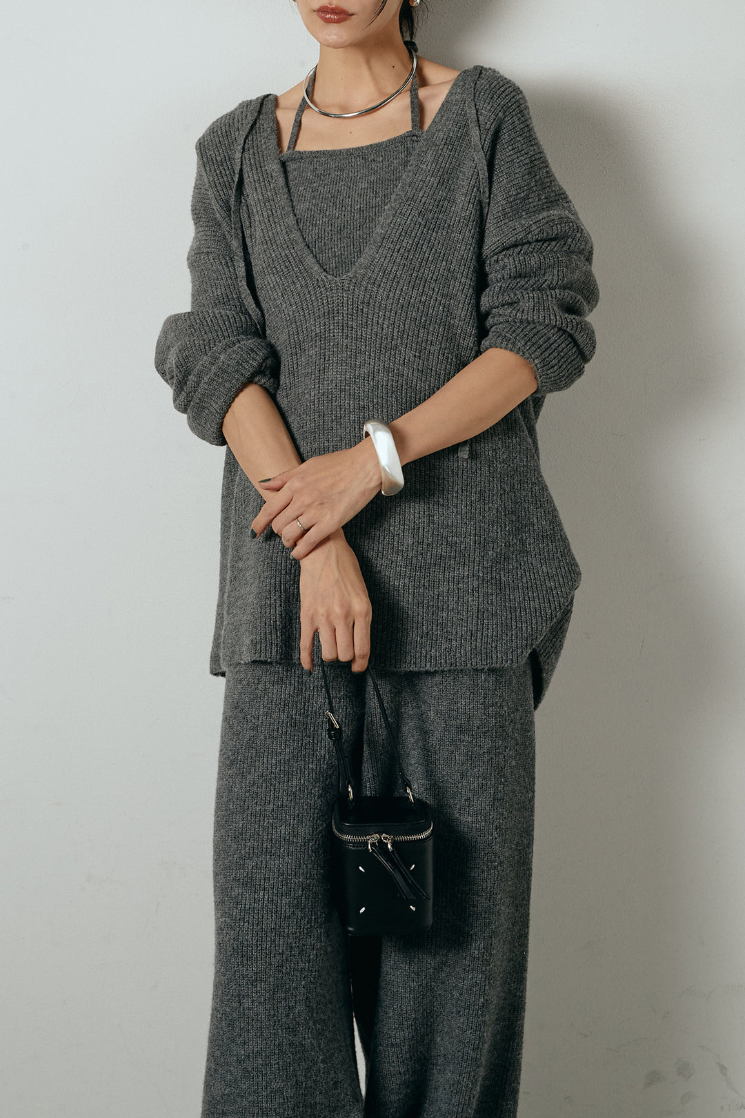 [SET]ホルターネックケーブルニットSETUP