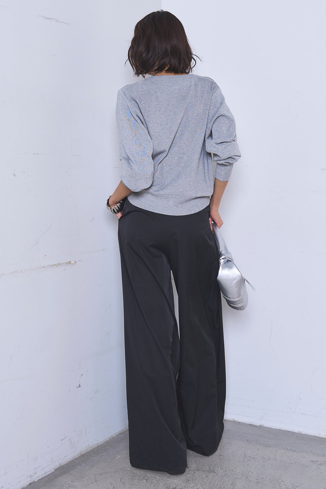 [SET]リサイクルポリニュアンス釦カーデ+ベルトループデザインハイウエストタックパンツ(2set)