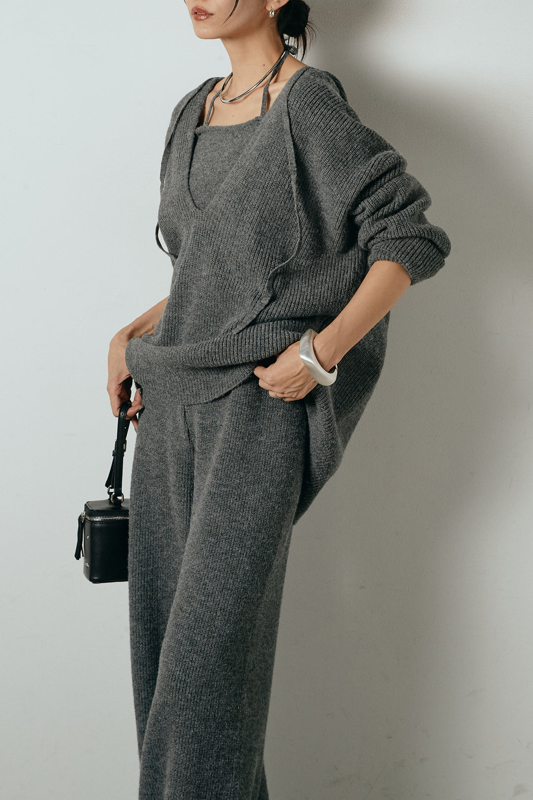 [SET]ホルターネックケーブルニットSETUP