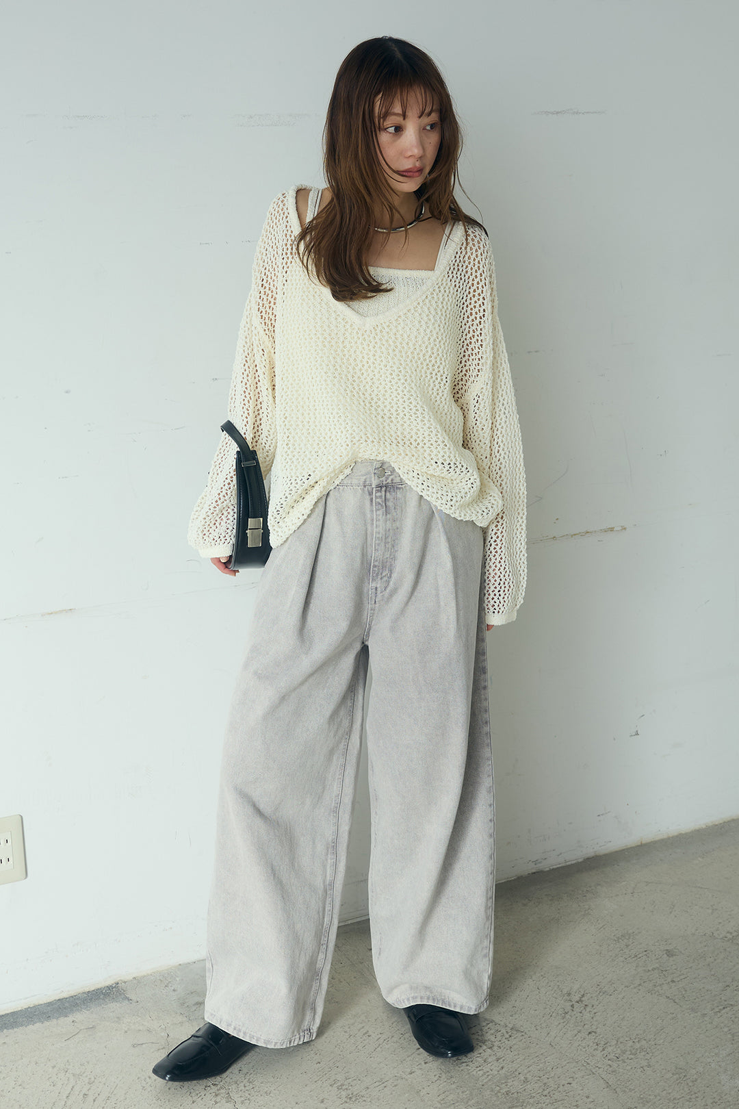 [SET]メッシュ編みビスチェセットVネックプルオーバー+カラーデニムタックカーブパンツ(2set)