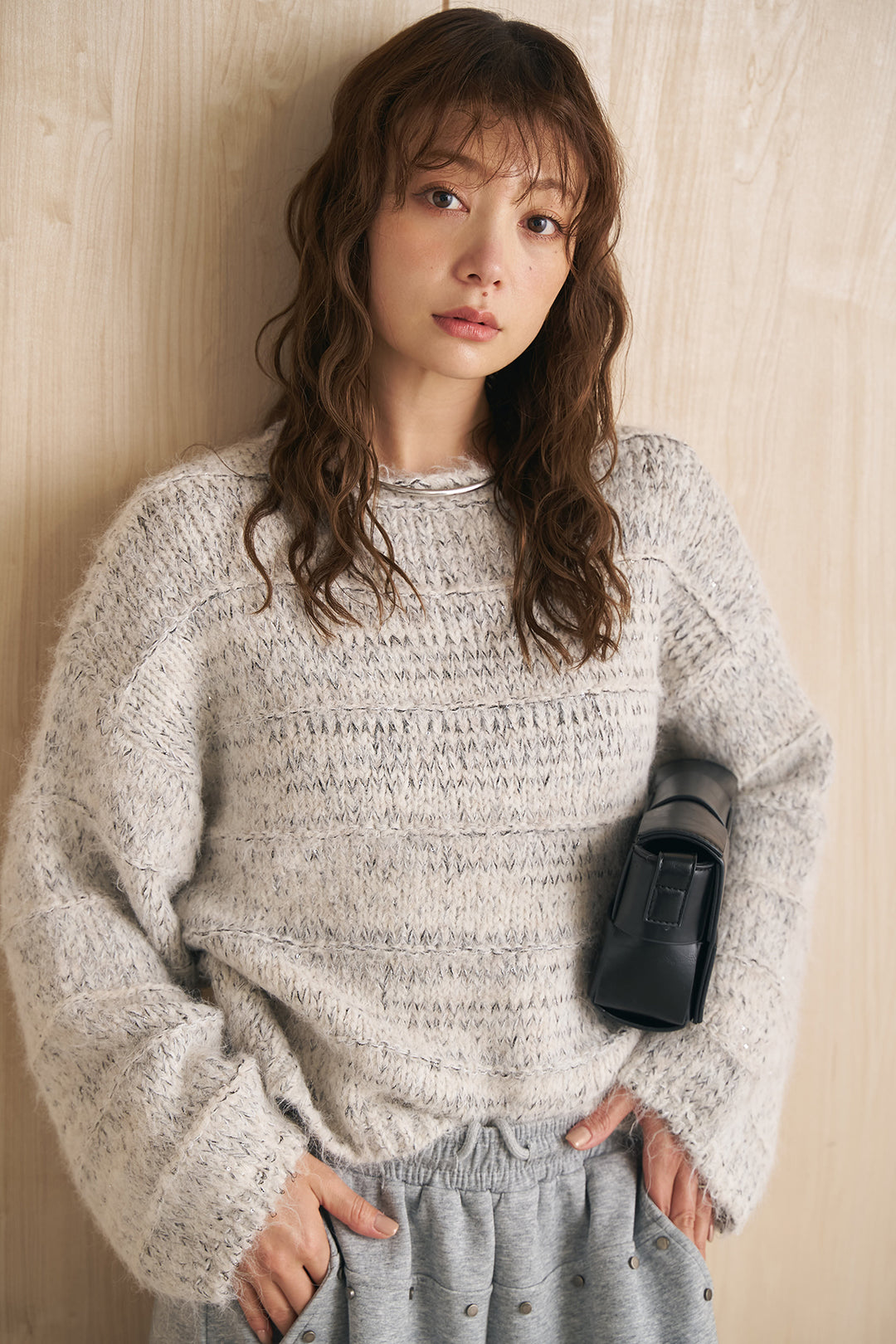 [SET]ルーズメランジボートニット+スタッズ付きニーサイドタックスウェットパンツ(2set)