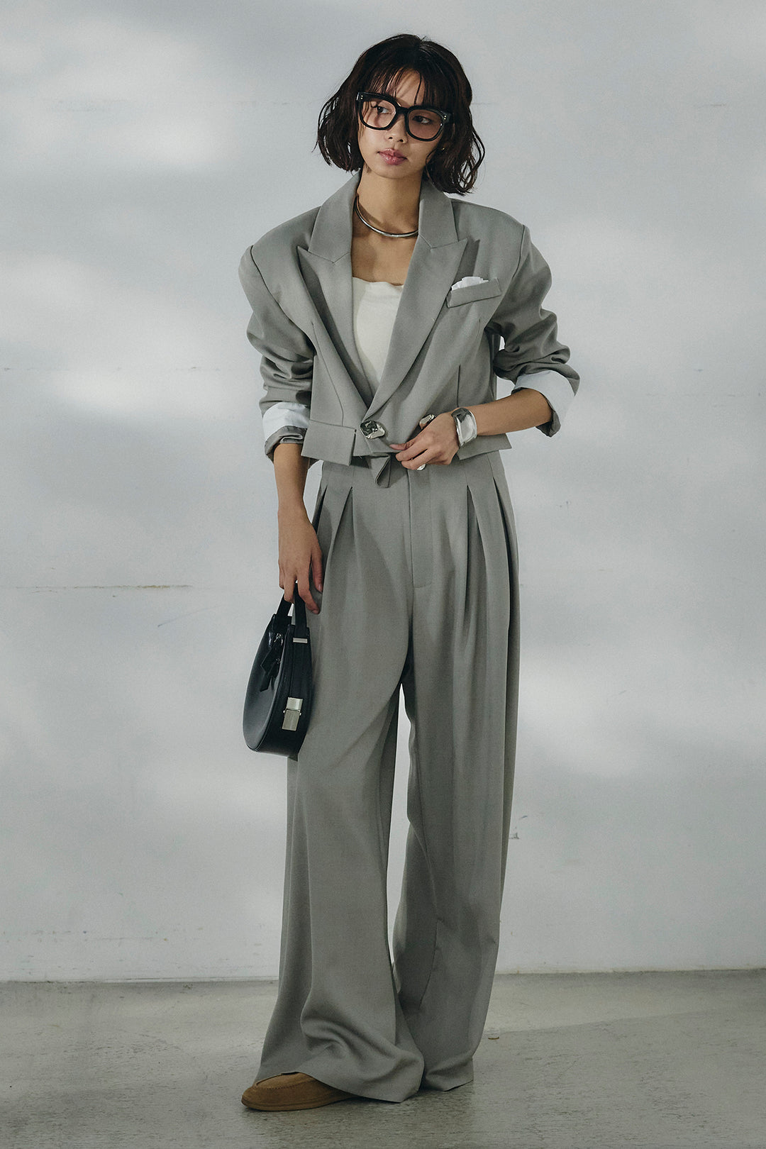 [SET]メタルプレートショート丈ジャケット+メタルプレートタックワイドパンツ(2set)