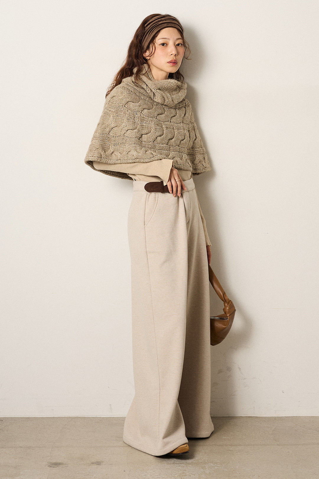 [SET]ケーブル編みケープレイヤードニット+サイドベルトパンツ(2set)