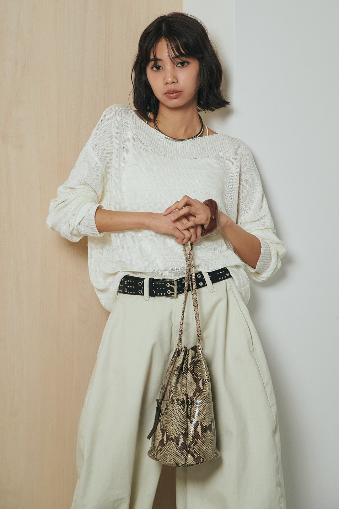 [SET]麻混リラックスニットトップス+ベルト付きカラーデニムパンツ(2set)