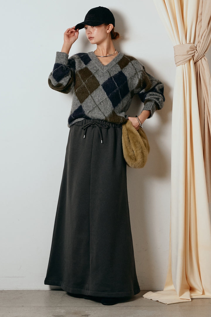 [SET]アクリルモヘアアーガイルVネックプルオーバー+裏起毛スウェットロングマキシスカート(2set)