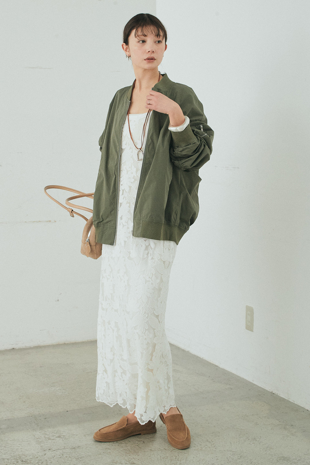 [SET]袖シャーリングオーバーサイズMA1+総レースキャミワンピース(2set)