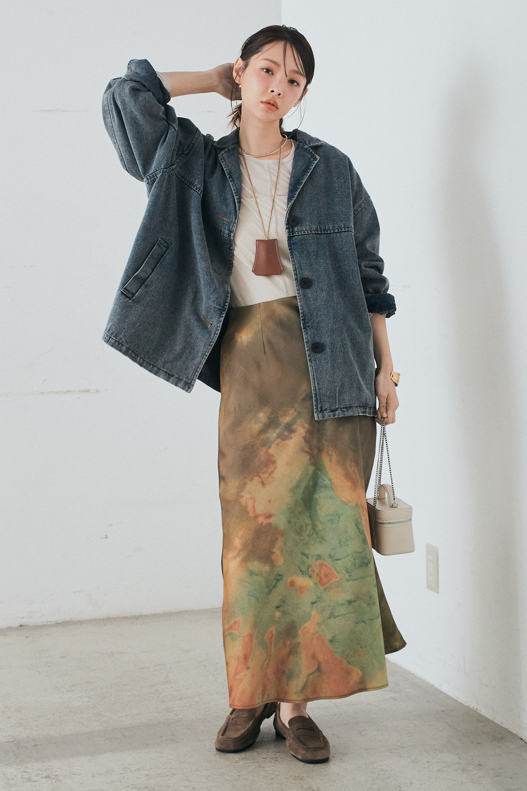[SET]オーバーデニムジャケット+ニュアンス柄サテンスカート(2set)