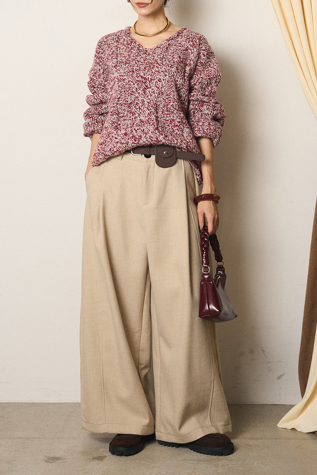 [SET]Vネックミックス編みニットトップス+ポーチベルト付きカーブパンツ(2set)