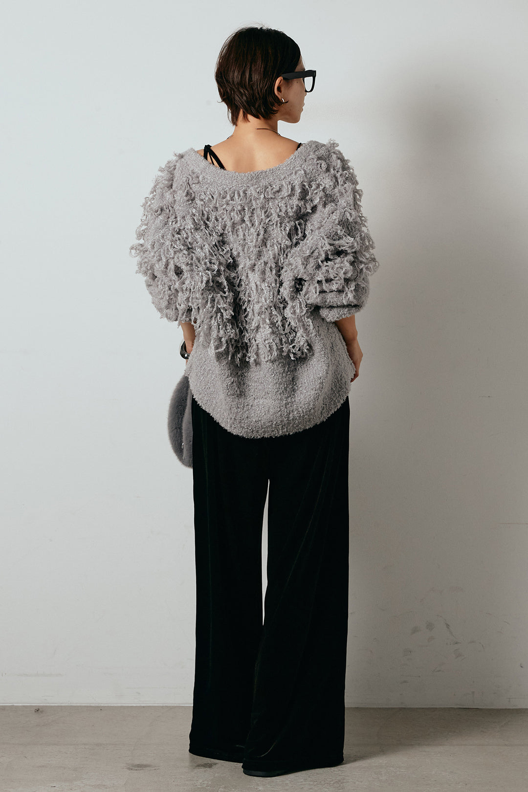 [SET]ループ編みVネックニットカーディガン+ベロアサスペンダー付きパンツ(2set)