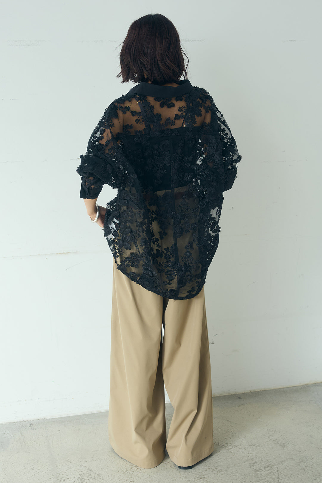 [SET]立体フラワー刺繍レースシャツ+ベルトループデザインハイウエストタックパンツ(2set)