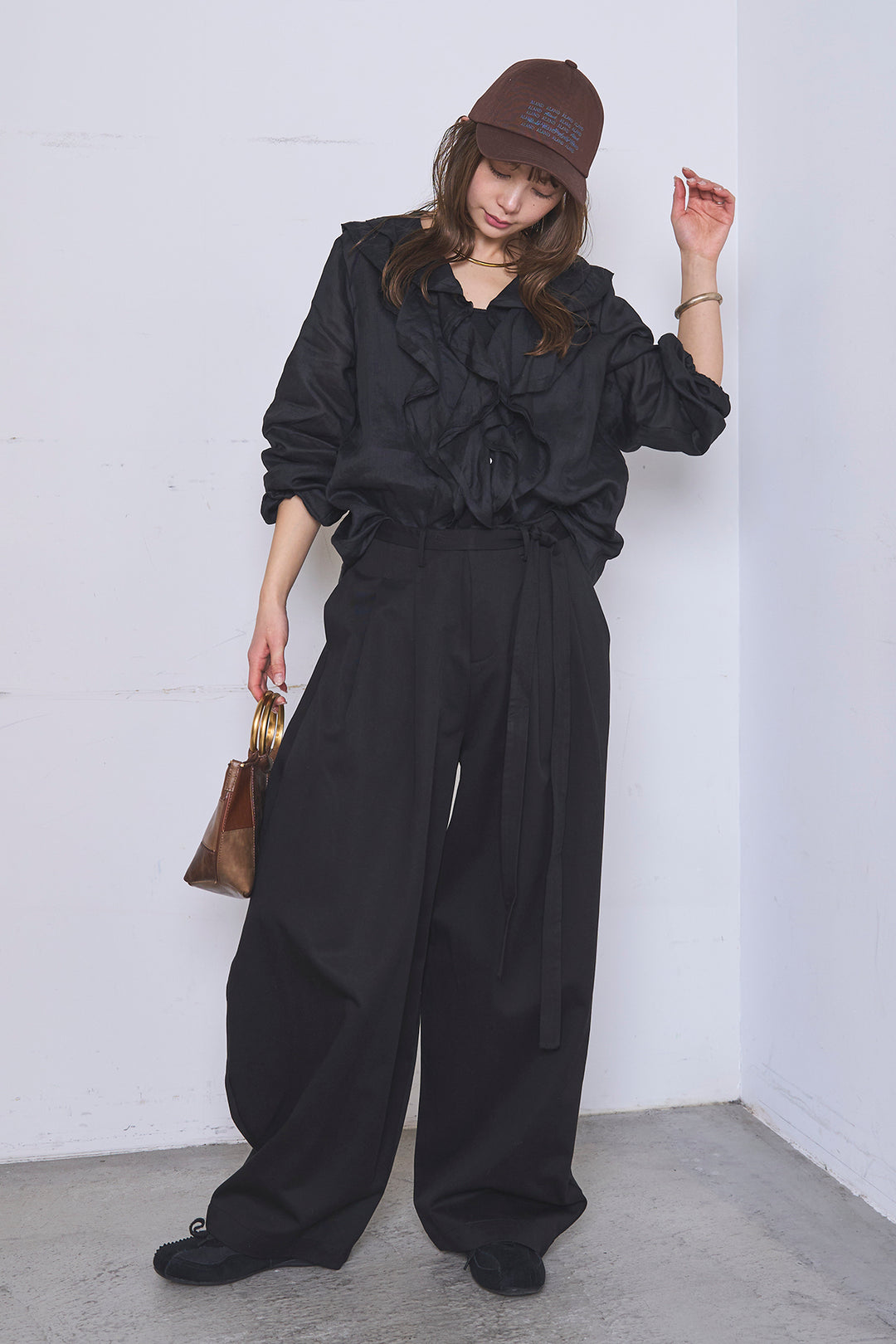 [SET]フリルボタンブラウス+紐ベルト付きカーブワイドパンツ(2set)