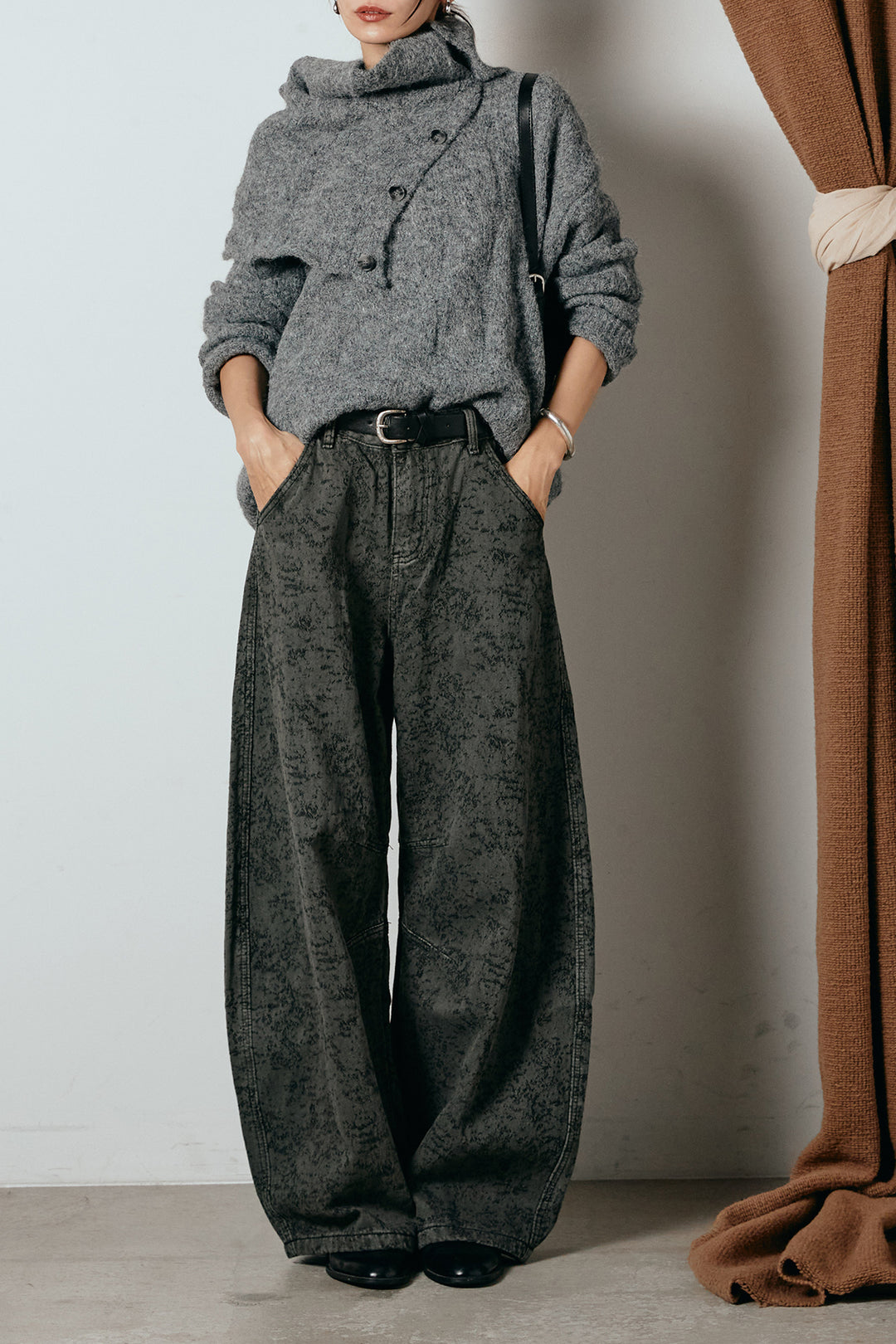 [SET]ケープデザインケーブルニットトップス+ベルト付きニュアンス柄カーブワイドパンツ(2set)