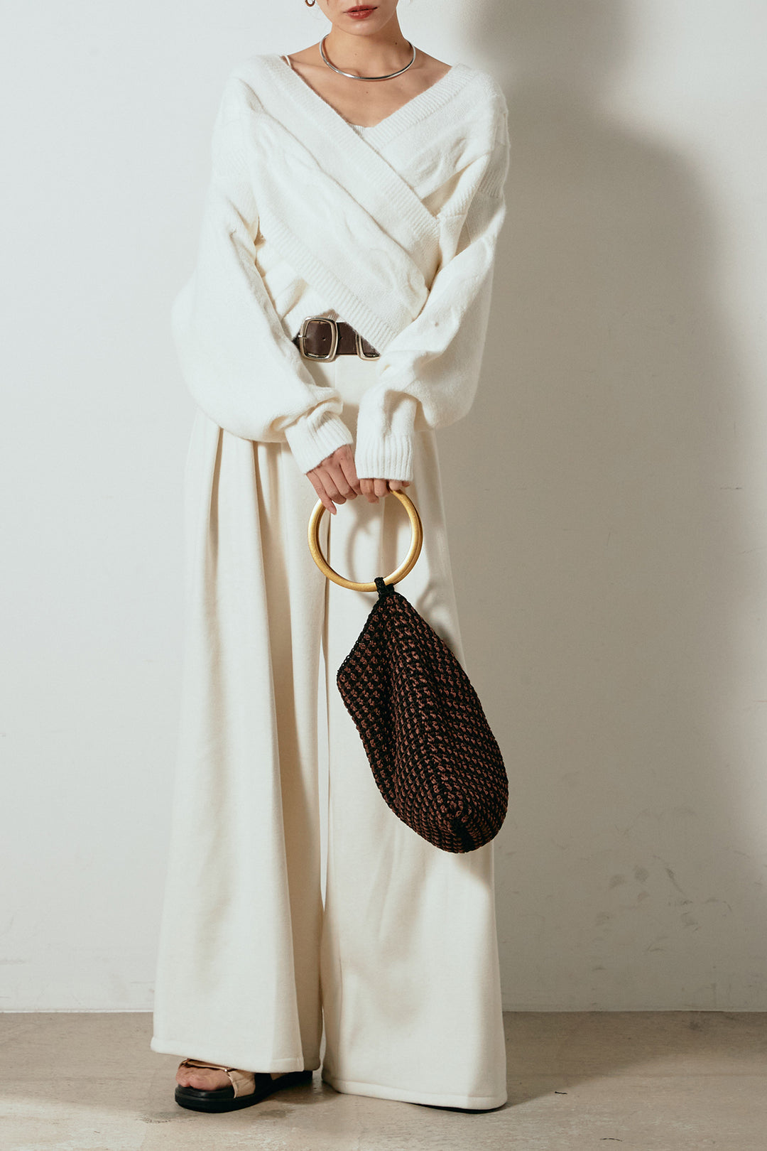 [SET]ケーブルカシュクールニットトップス+フェイクレザー太ベルト付きタックワイドパンツ(2set)