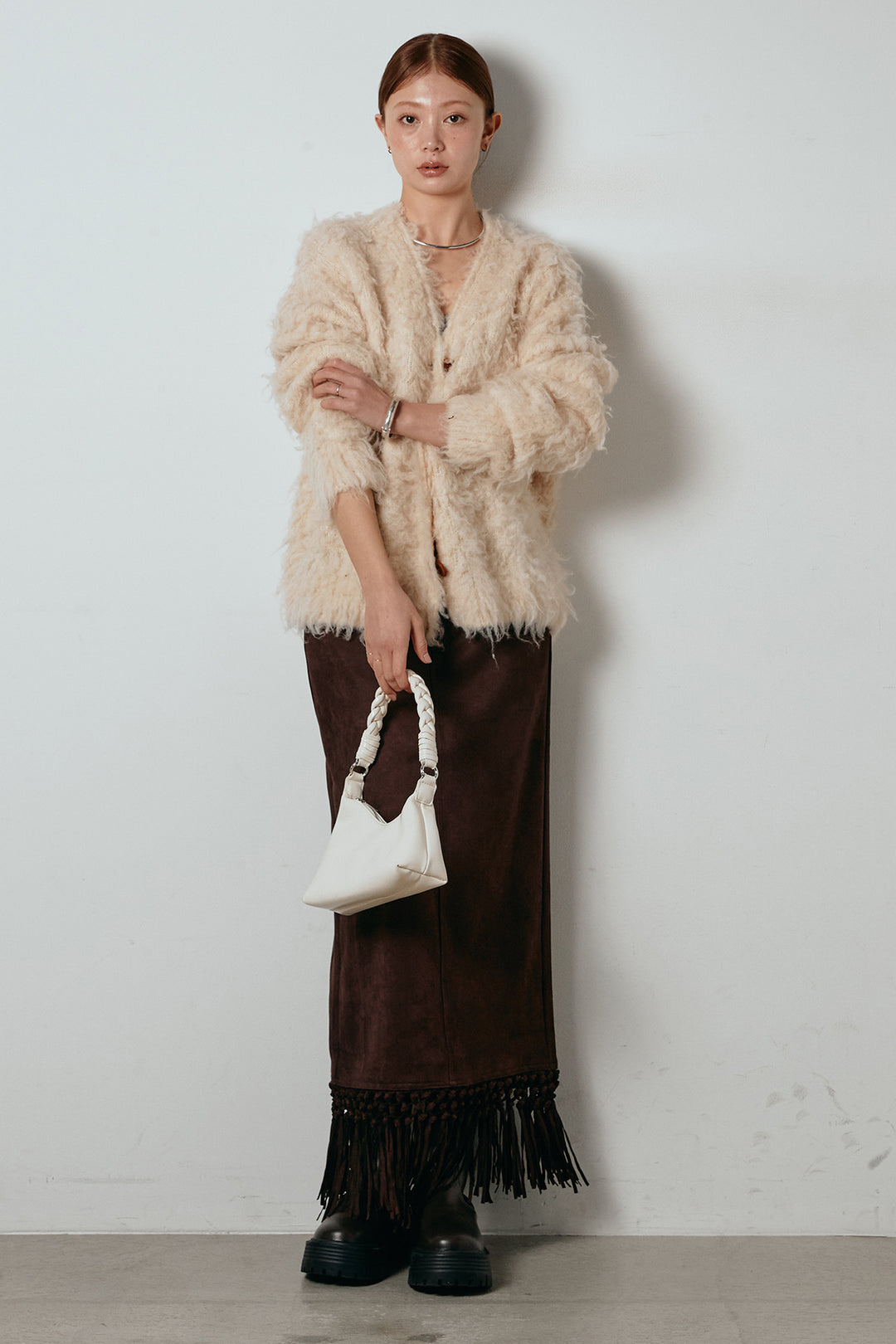 [SET]ルーズシャギーニットカーディガン+スウェードライク裾フリンジスカート(2set)