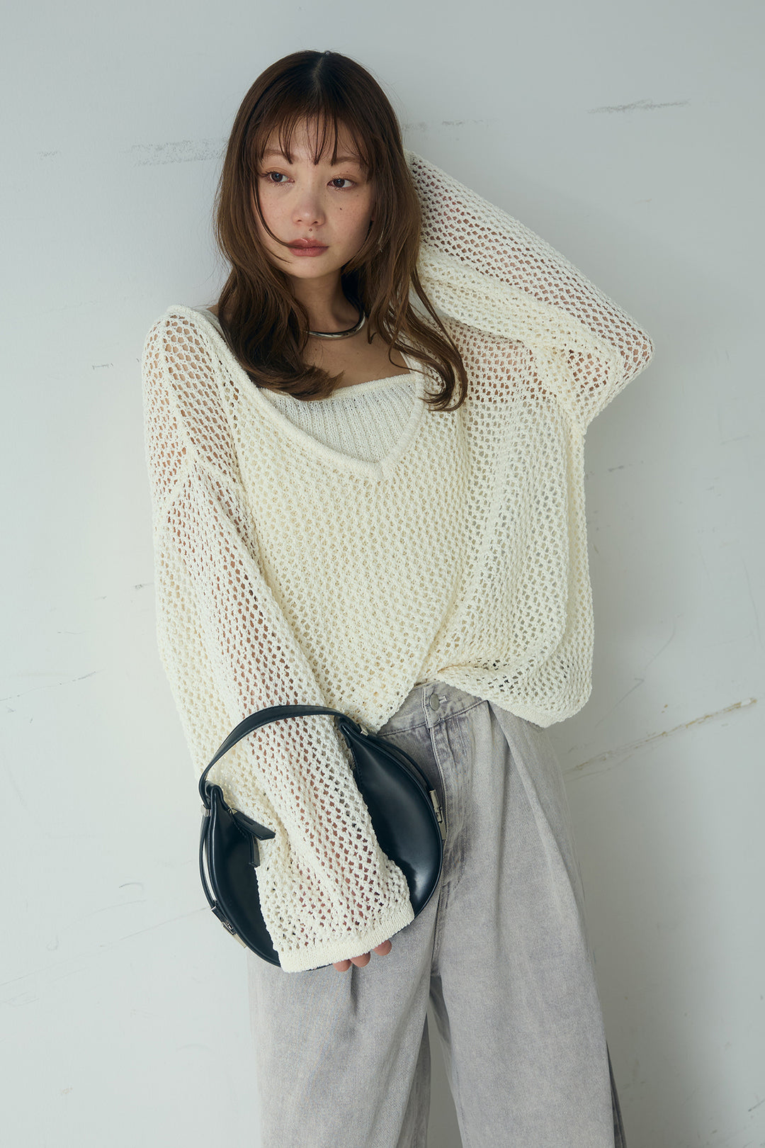 [SET]メッシュ編みビスチェセットVネックプルオーバー+カラーデニムタックカーブパンツ(2set)