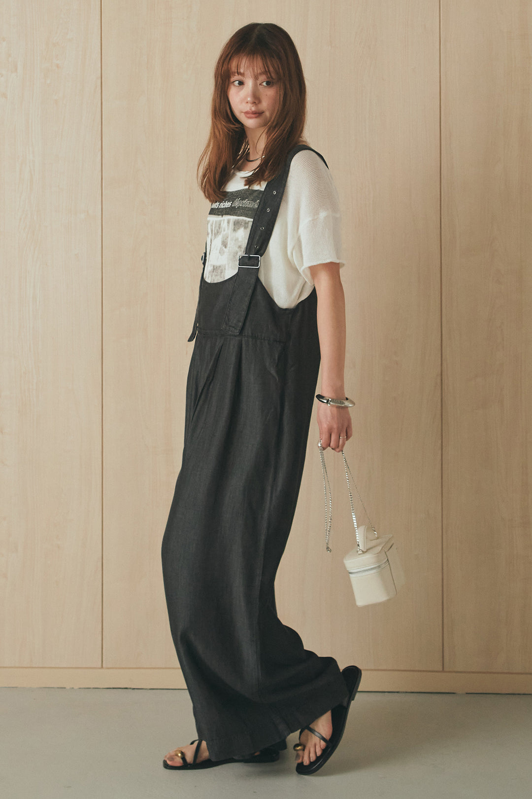 [SET]半袖モノトーングラフィックトップス+前後2WAYテンセルデニムサロペット(2set)