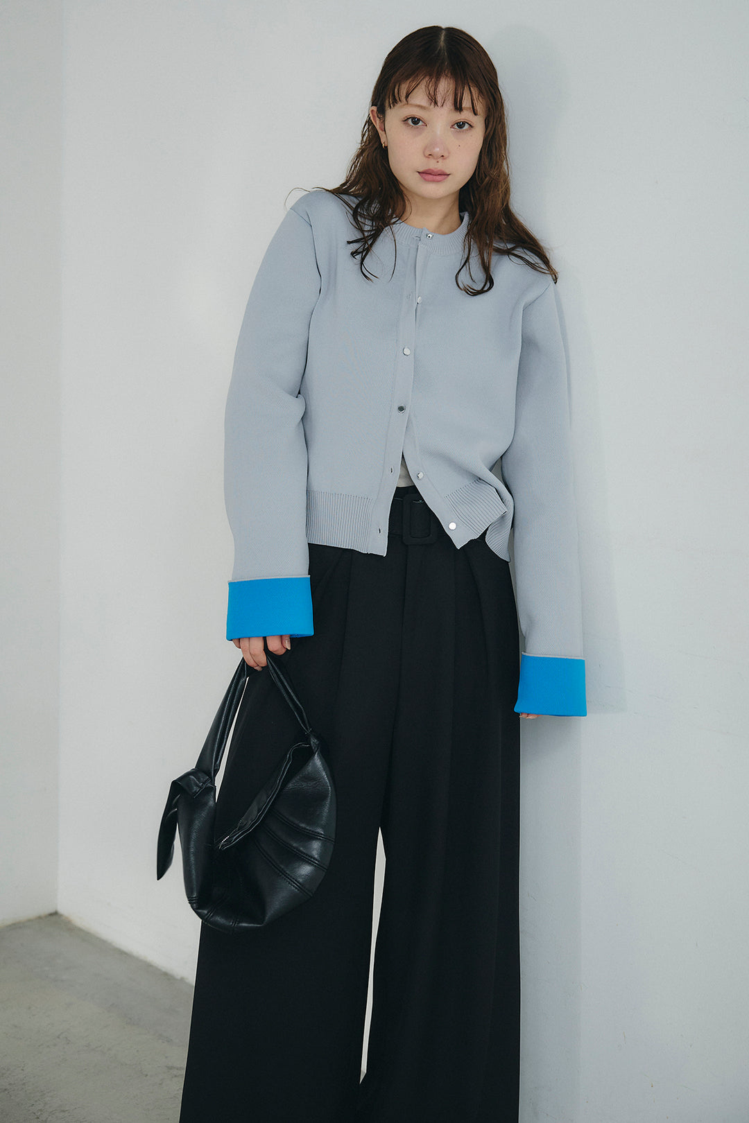 [SET]リバーシブル配色ニットカーディガン+ベルト付きツータックワイドパンツ(2set)