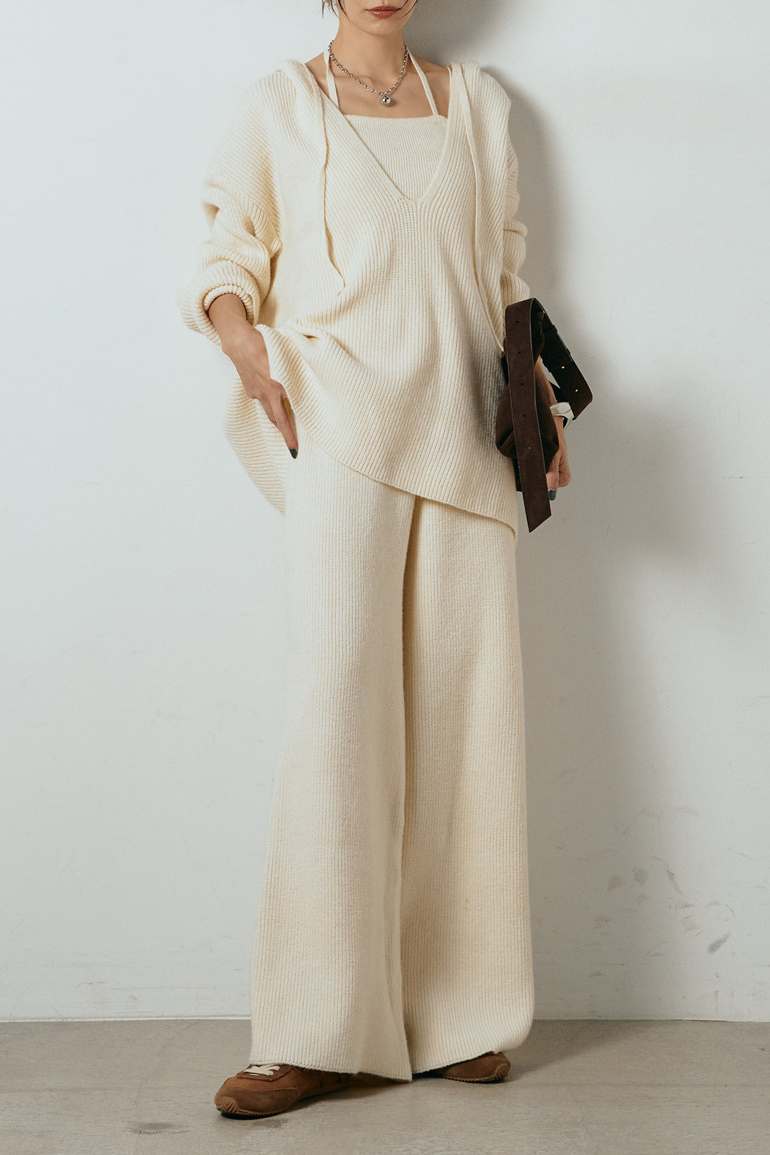 [SET]ホルターネックケーブルニットSETUP