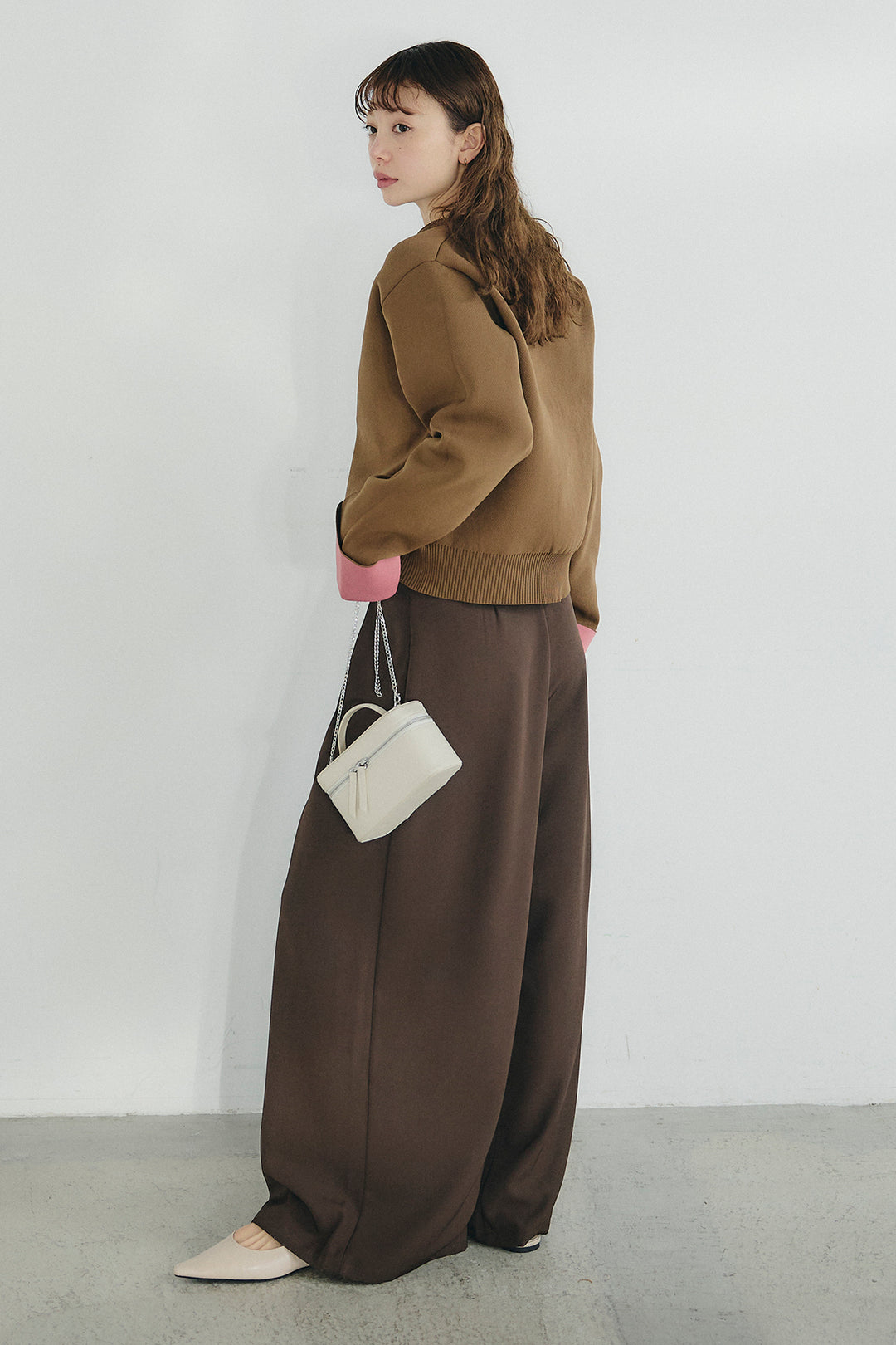 [SET]リバーシブル配色ニットカーディガン+ベルト付きツータックワイドパンツ(2set)