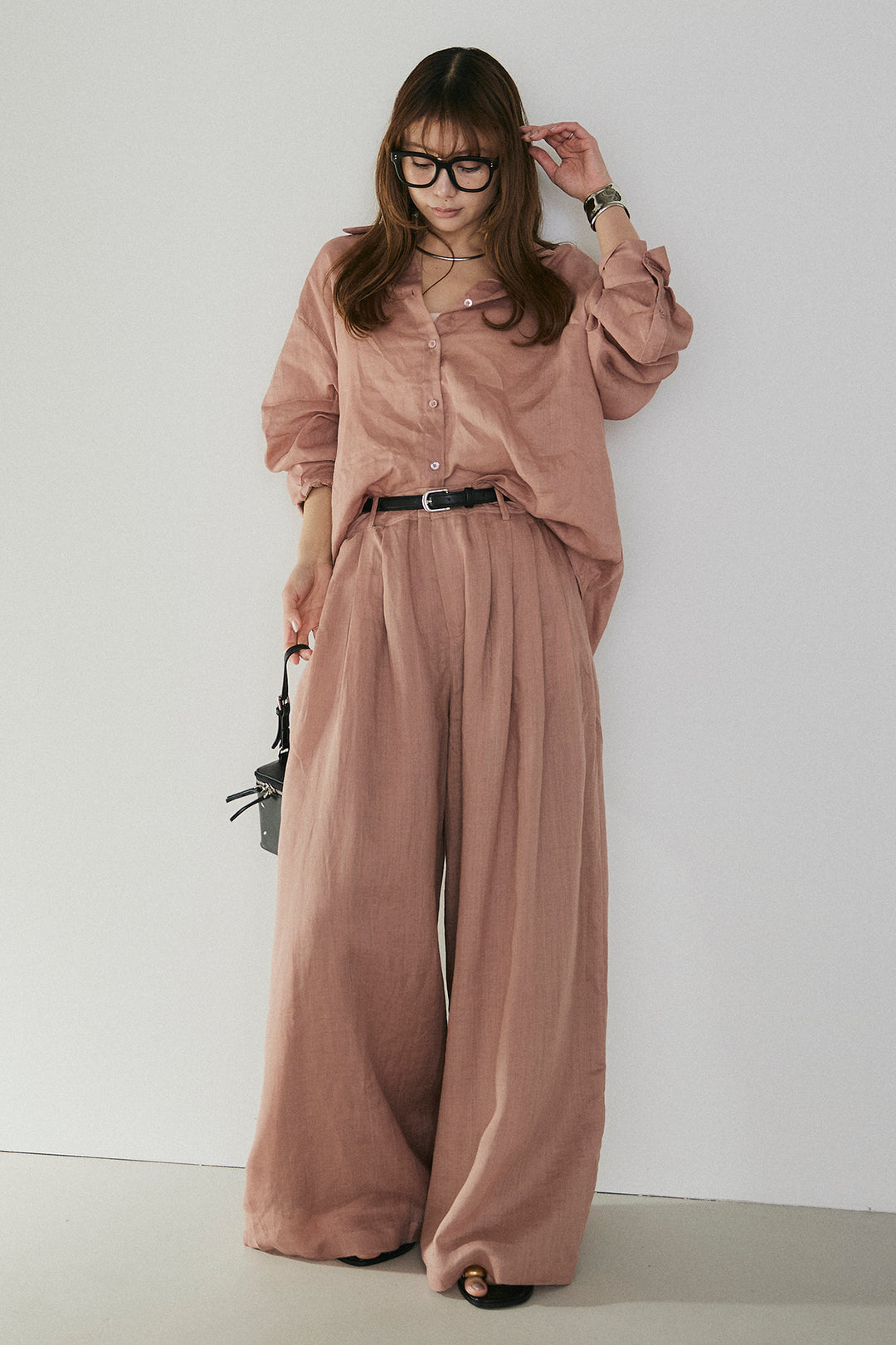 [SET]リラックスシアーシャツ+細ベルト付きシアーワイドパンツ(2set)