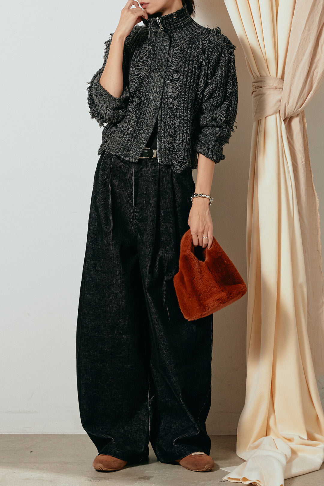 [SET]ハイネックフリンジジップニットトップス+フロントタック入りコーデュロイパンツ(2set)