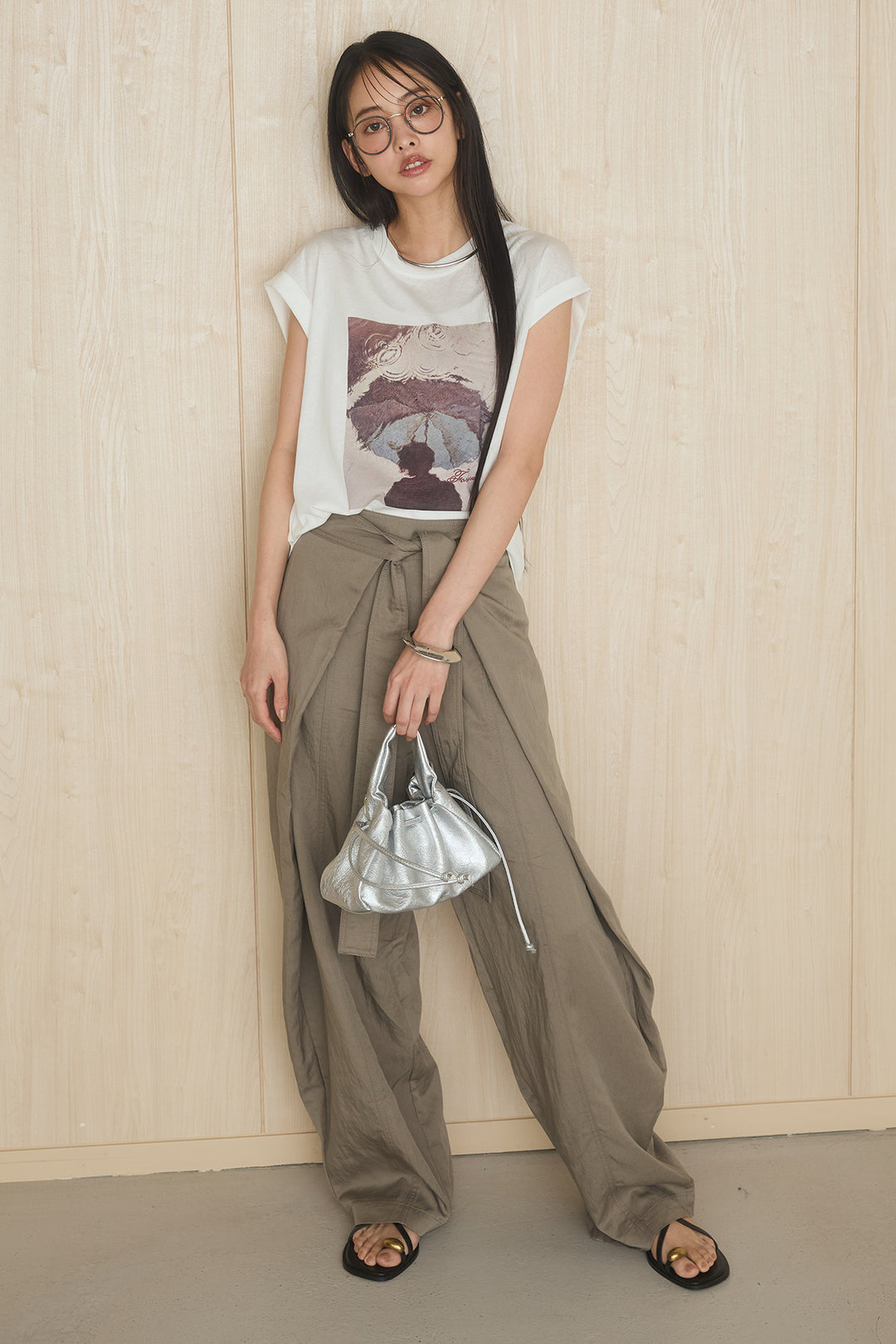 [SET]スクエアニュアンス柄Tシャツ+前結びタックワイドパンツ(2set)