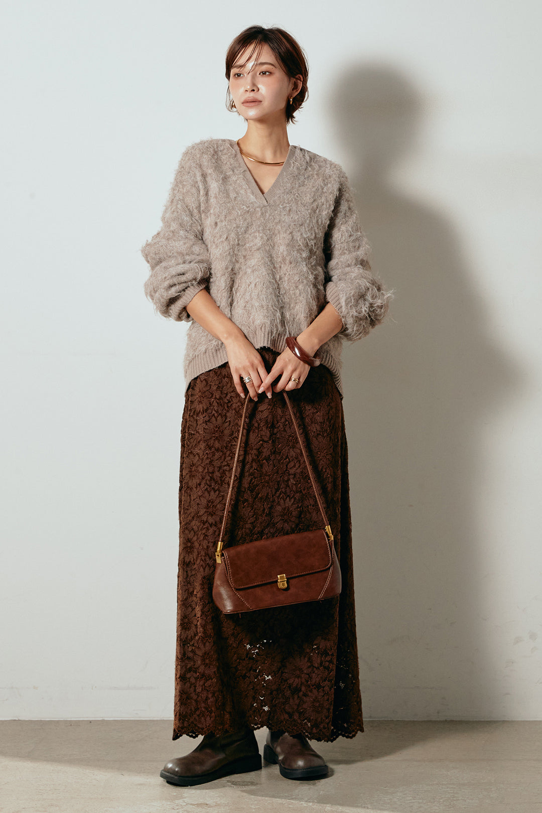 [SET]襟付きシャギーニットポロトップス+花柄刺繍ベロアフレアスカート(2set)