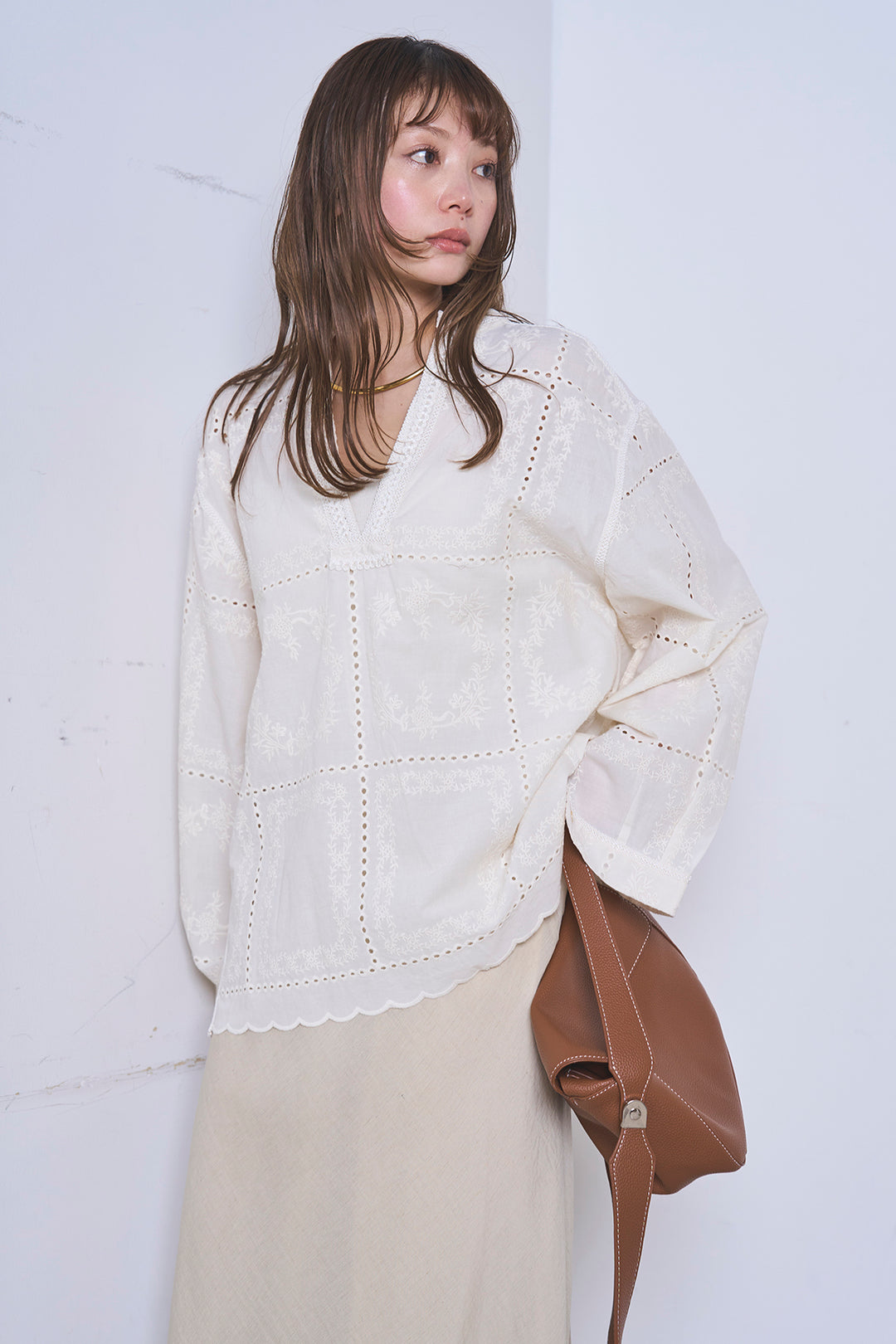 [SET]深V刺繍柄ブラウス+リネンブレンドロングナロースカート(2set)