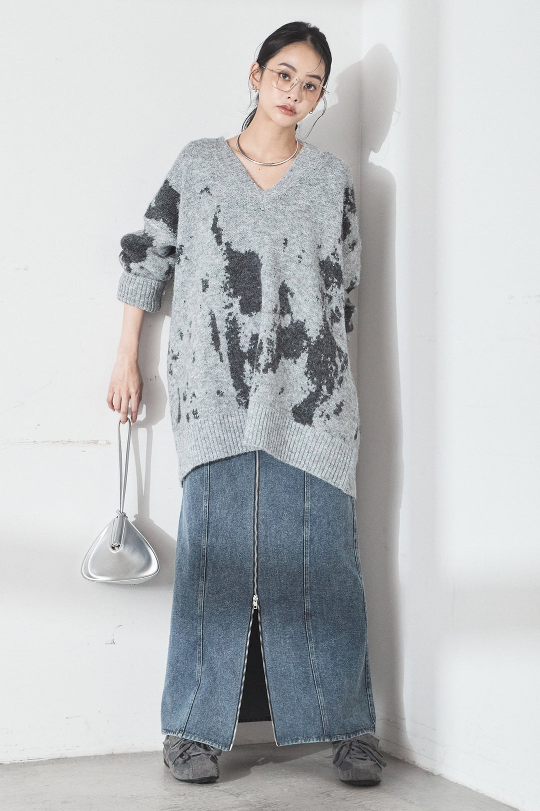 [SET]アブストラクト柄ニットプルオーバー+フロントジップデニムスカート(2set)