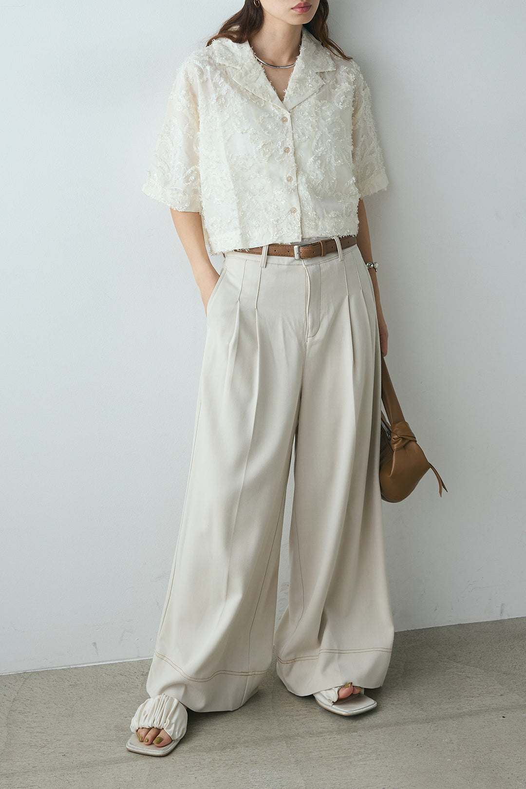 [SET]半袖オープンカラージャガード柄シャツ+ステッチデザインベルトワイドパンツ(2set)