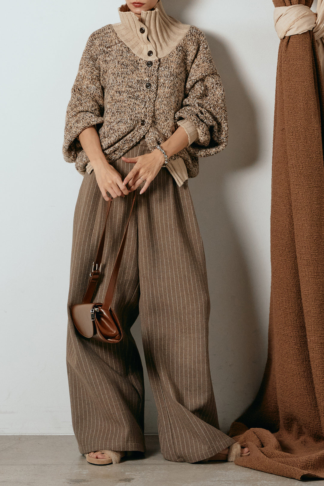 [SET]ハイネックミックスニットカーディガン+ウールライクストライプパンツ(2set)