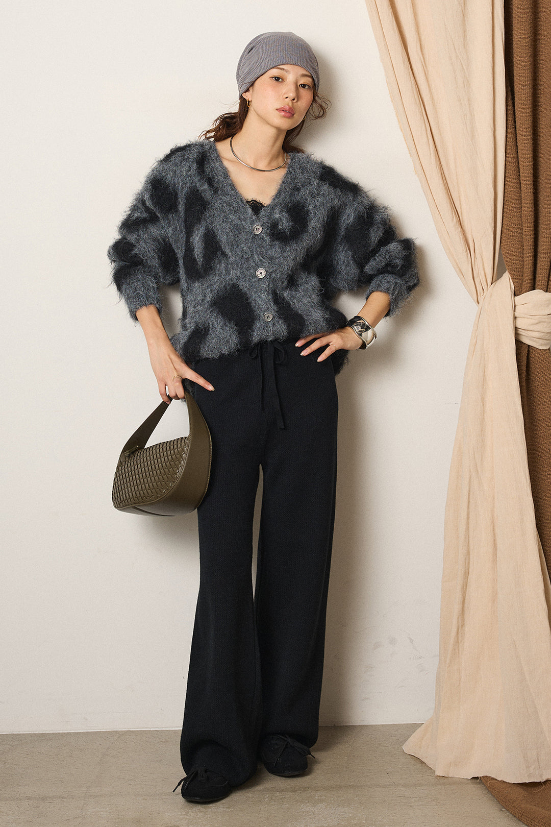 [SET]レオパードシャギータッチカーディガン+レースサテンキャミソール+ワイドリブニットイージーパンツ(3set)