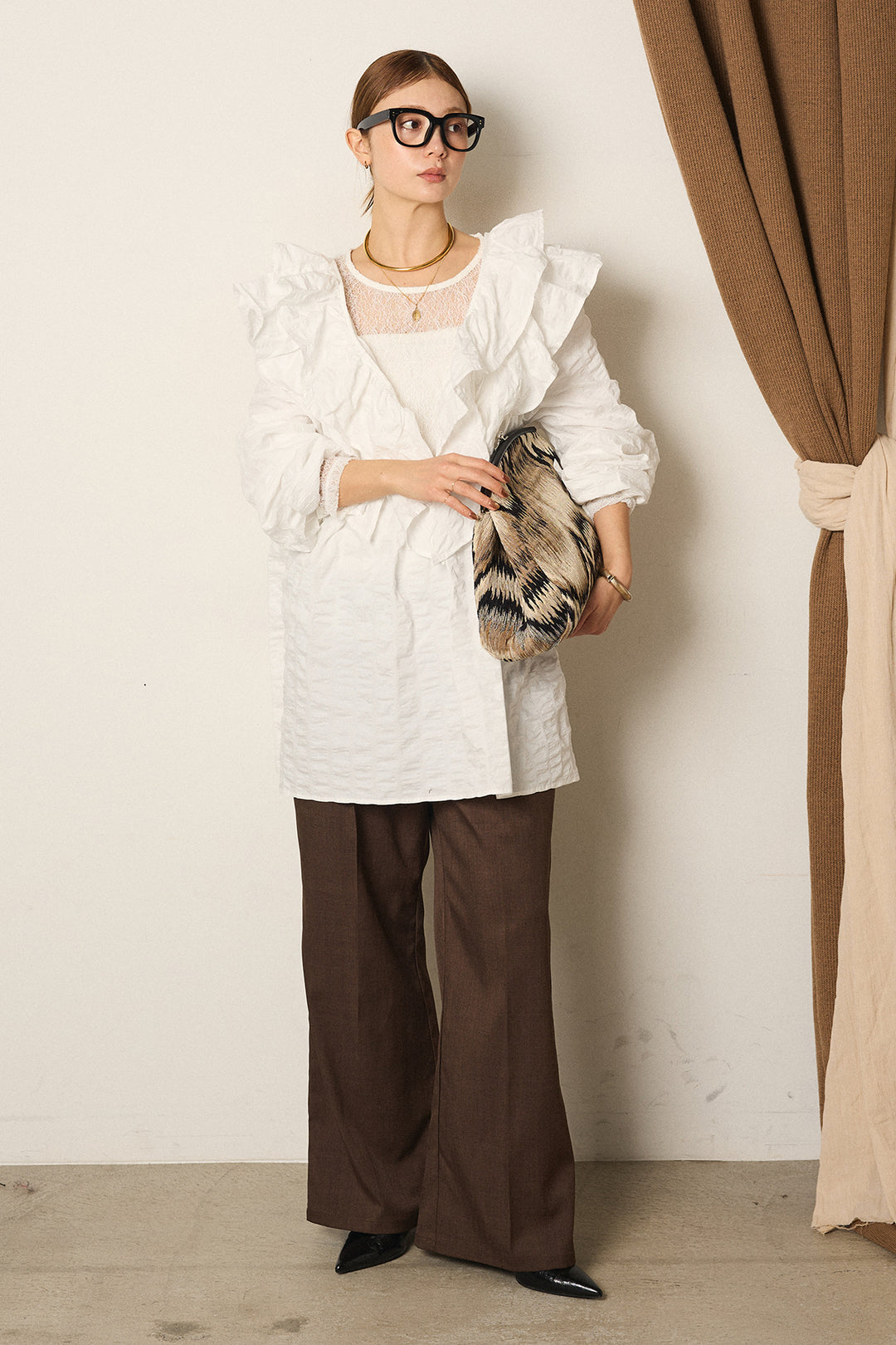 [SET]Vネックフリルカラーブラウス+ツイルスプリングカラータックパンツ(2set)