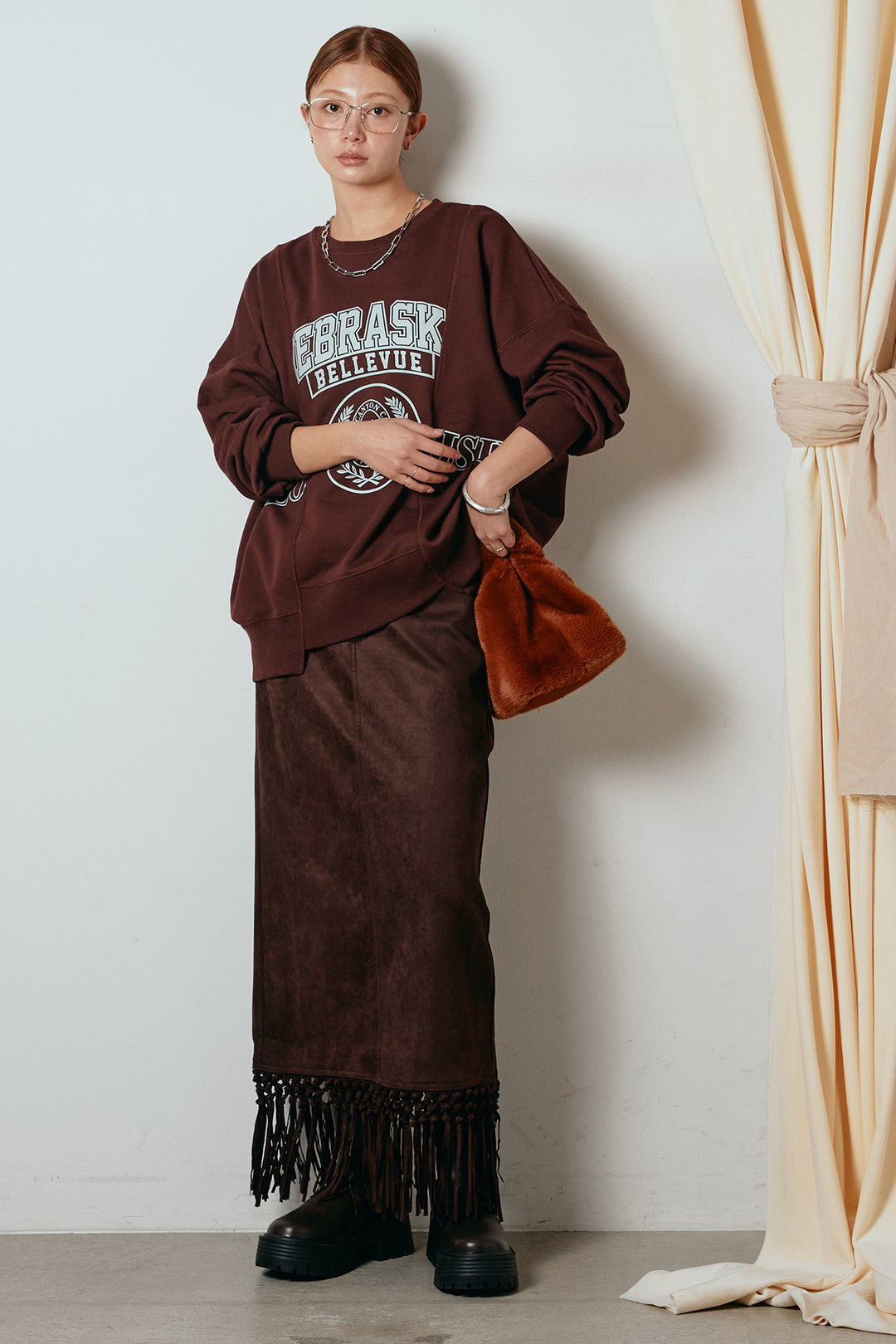 [SET]裏毛カレッジプリントプルオーバー+スウェードライク裾フリンジスカート(2set)