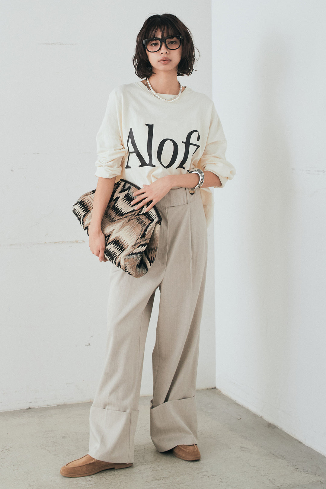 [SET]裾センタードロストロゴプリントワイドTシャツ+センタープレスセミワイドパンツ(2set)