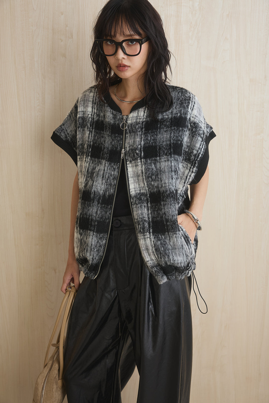 [SET]シャギーチェックベストブルゾン+レザーライクタックワイドパンツ(2set)