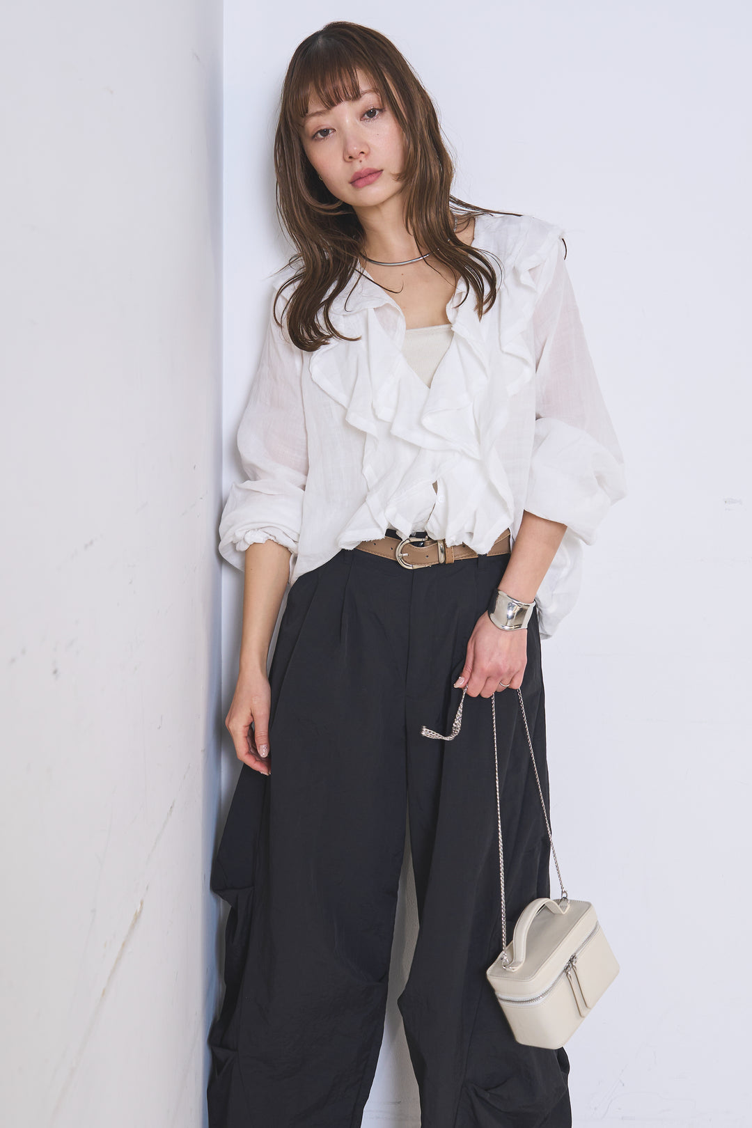 [SET]フリルボタンブラウス+ドライタフタタックバレルパンツ(2set)