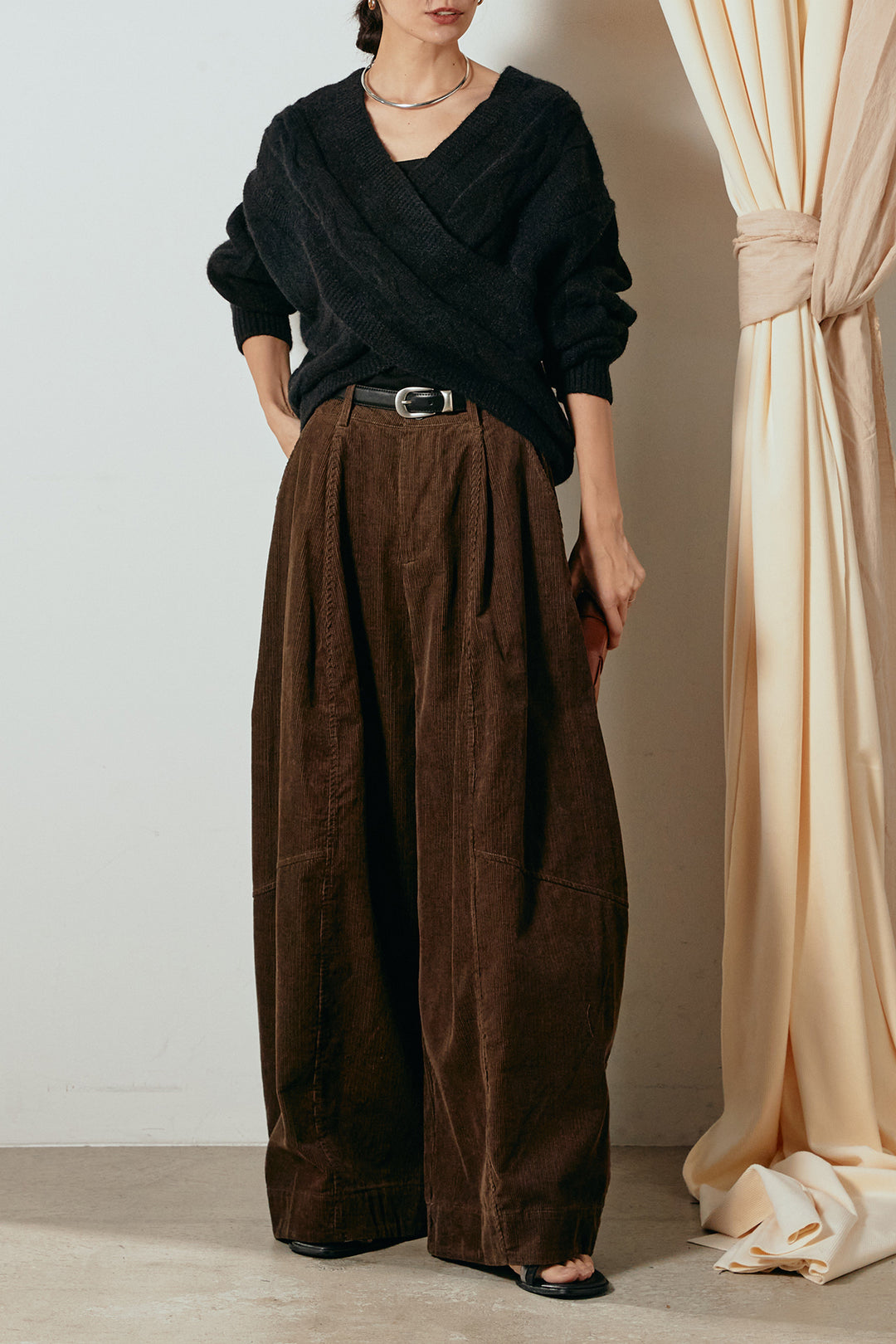 [SET]ケーブルカシュクールニットトップス+タック入りコーデュロイワイドパンツ(2set)