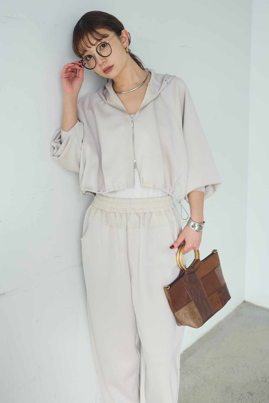 [SET]ドルマンショートフーディー+異素材切り替えスウェットパンツ(2set)